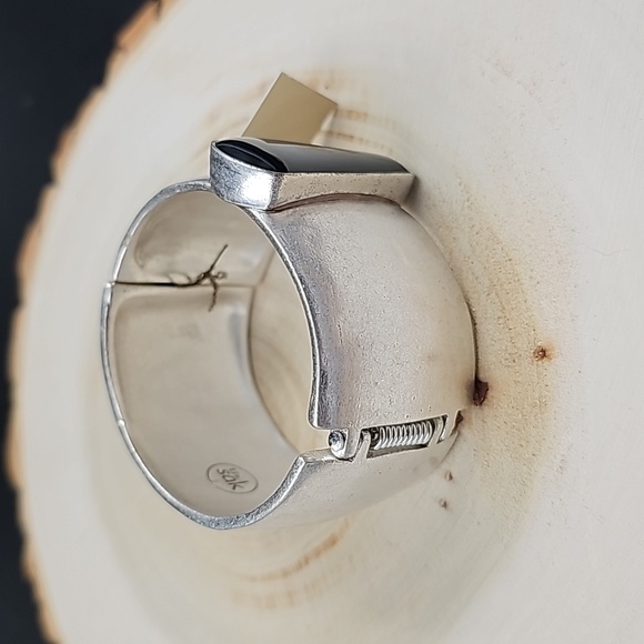 NWT THE SAK Gorgeous Silver and Black Fashion Statement Bangle Bracelet. - Picture 2 of 8